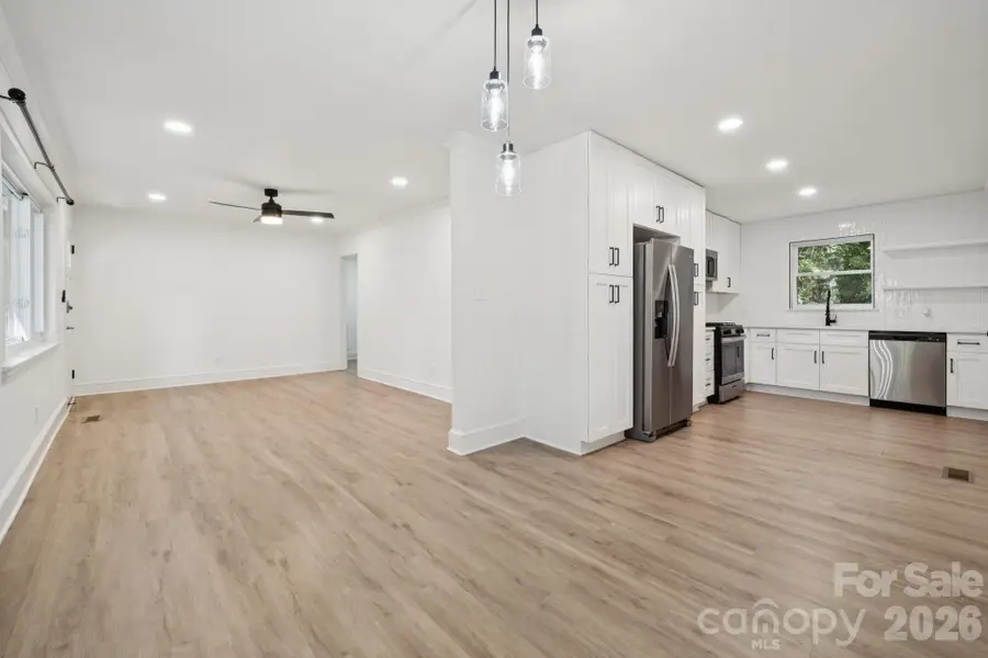 5423 Lantana Avenue, Charlotte, NC 28212 - #3