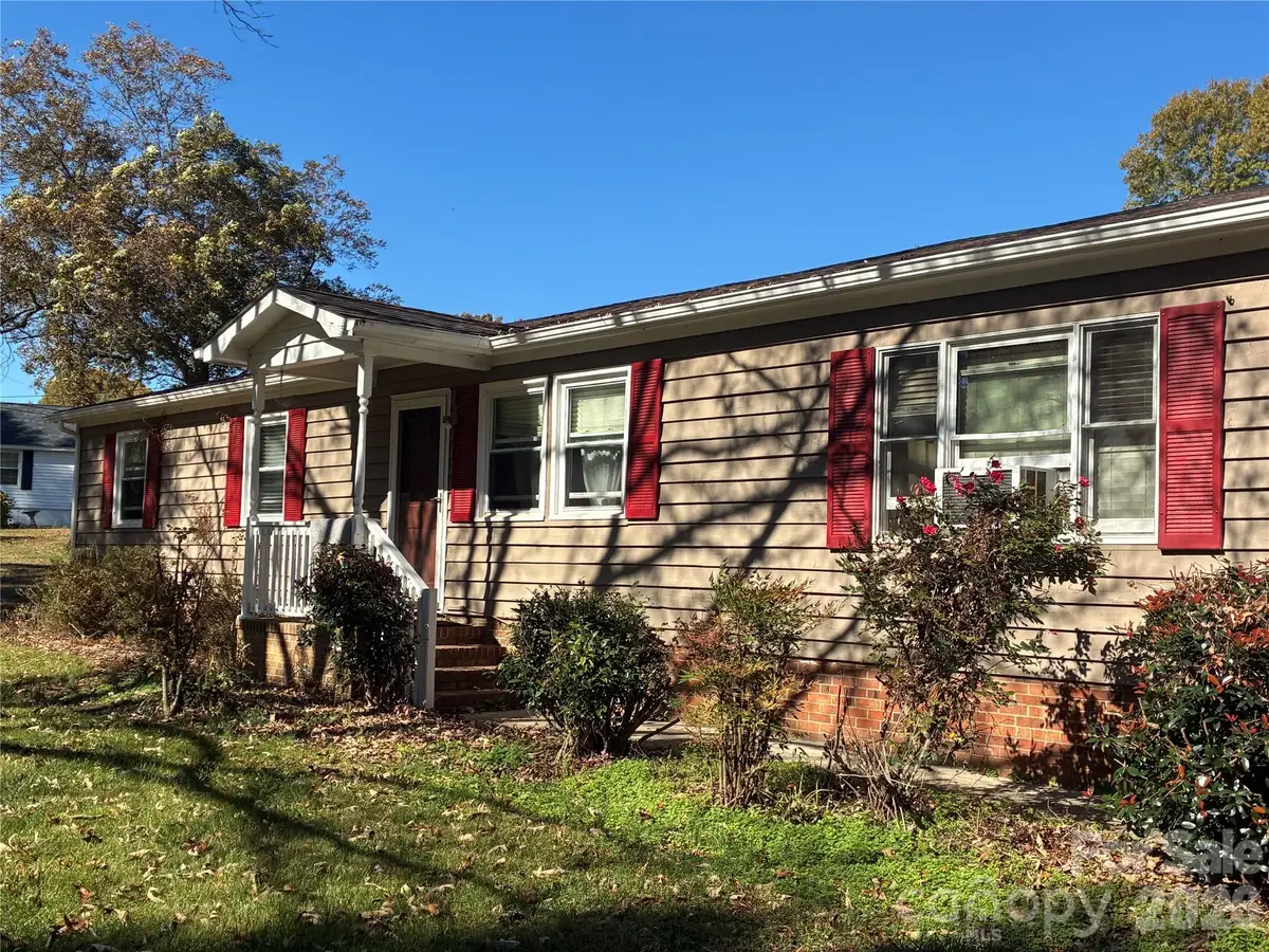 1504 Hunsinger Avenue, Gastonia, NC 28052 - Image #1