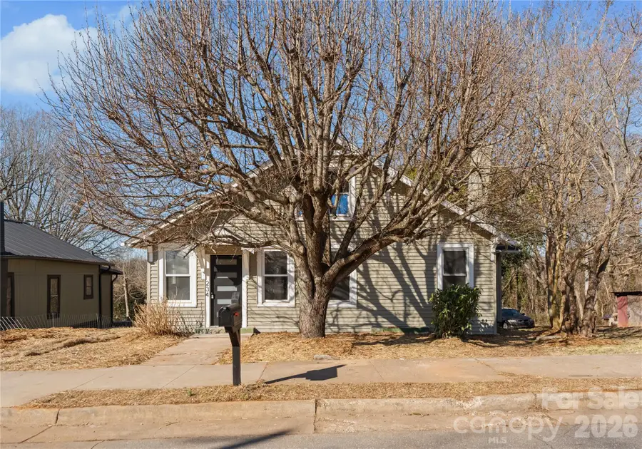 234 S Ervin Avenue, Newton, NC 28658 - #2