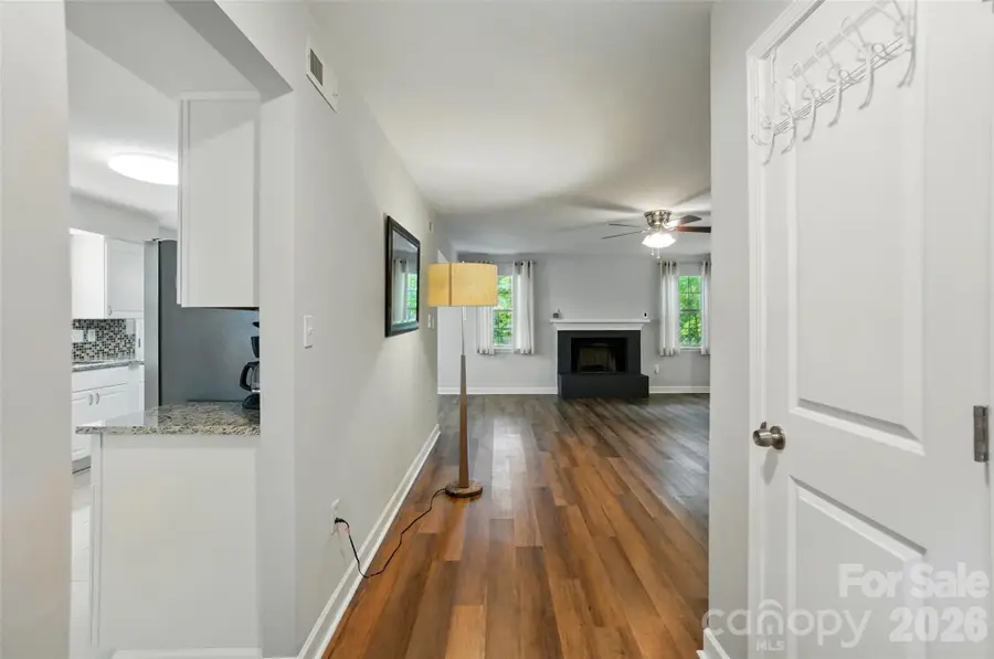 8014 Sherington Way, Charlotte, NC 28227 - Image #3