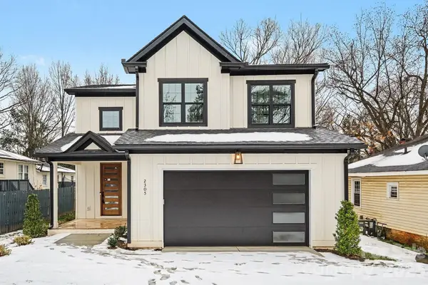 2305 Sanders Avenue, Charlotte, NC 28216