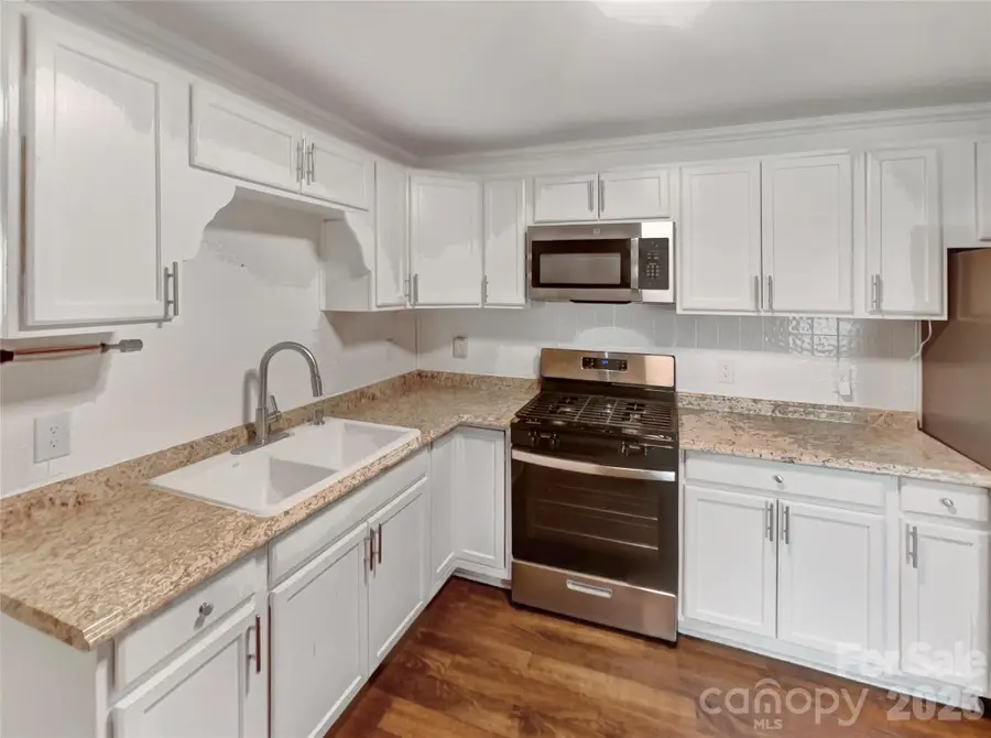 1913 Old English Drive, Gastonia, NC 28054 - Image #2