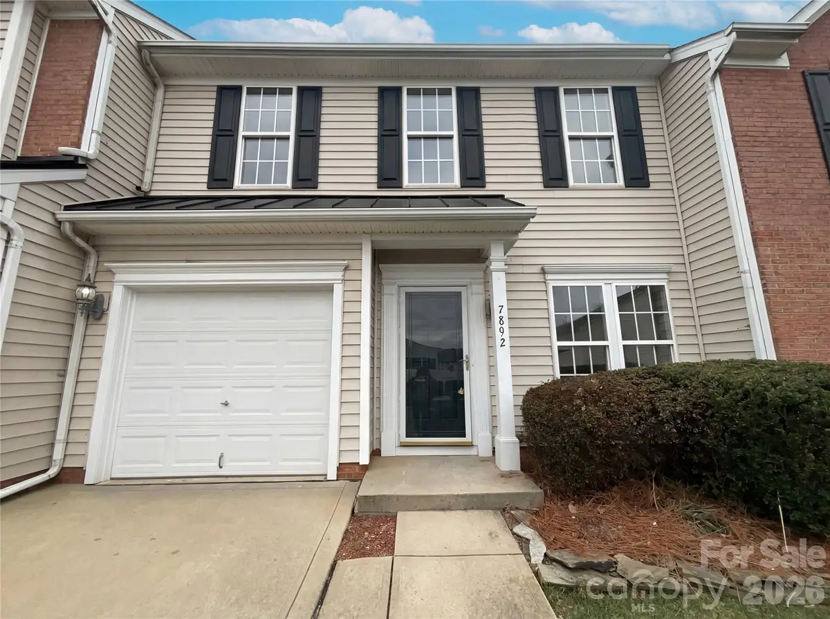 7892 Mariners Pointe Circle, Denver, NC 28037 - Image #1
