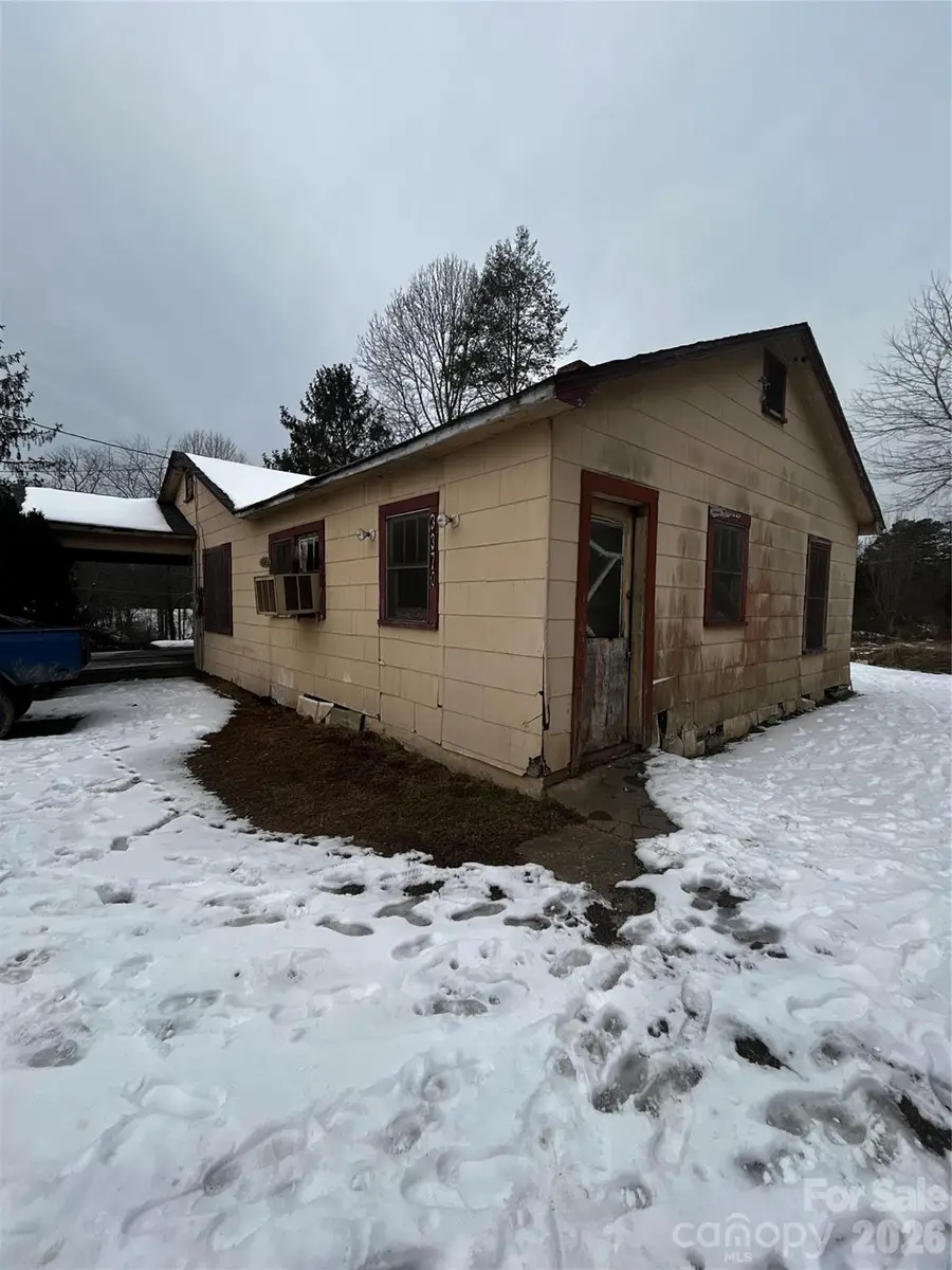 3370 Rocky Road, Gamewell, NC 28645 - #3