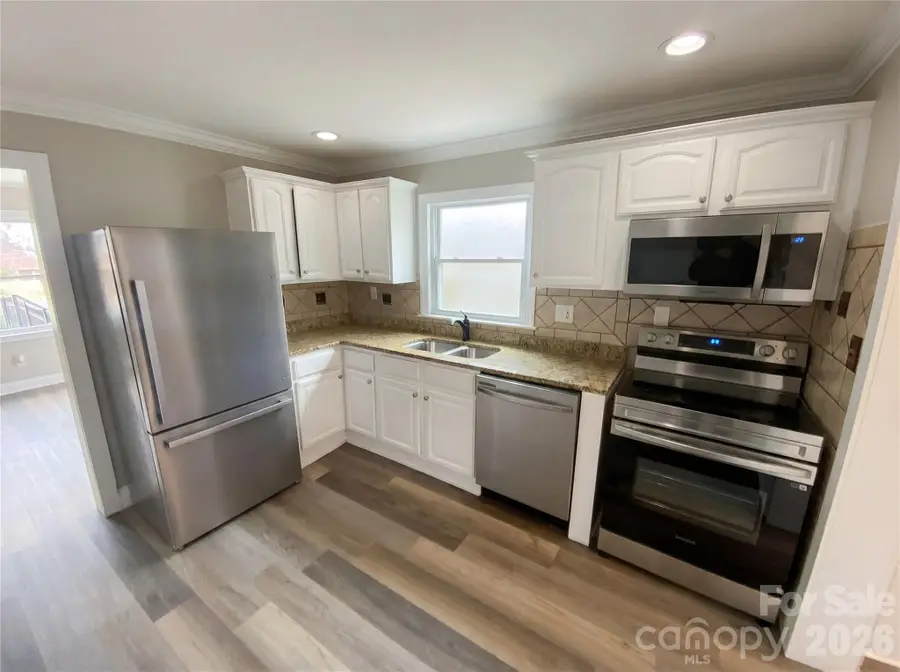 2122 Kilborne Drive, Charlotte, NC 28205 - Image #2