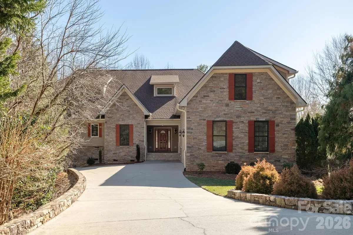 16 Winterberry Drive, Hendersonville, NC 28739 - #1