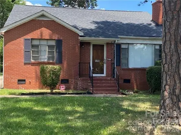 1708 Madison Avenue, Charlotte, NC 28216