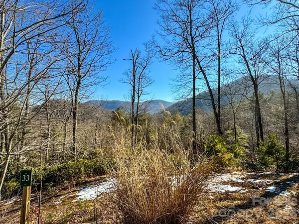 000 Silverglen Way #33, Hendersonville, NC 28792