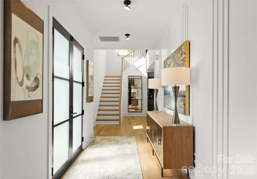 301 Dover Avenue, Charlotte, NC 28209 - Image #2