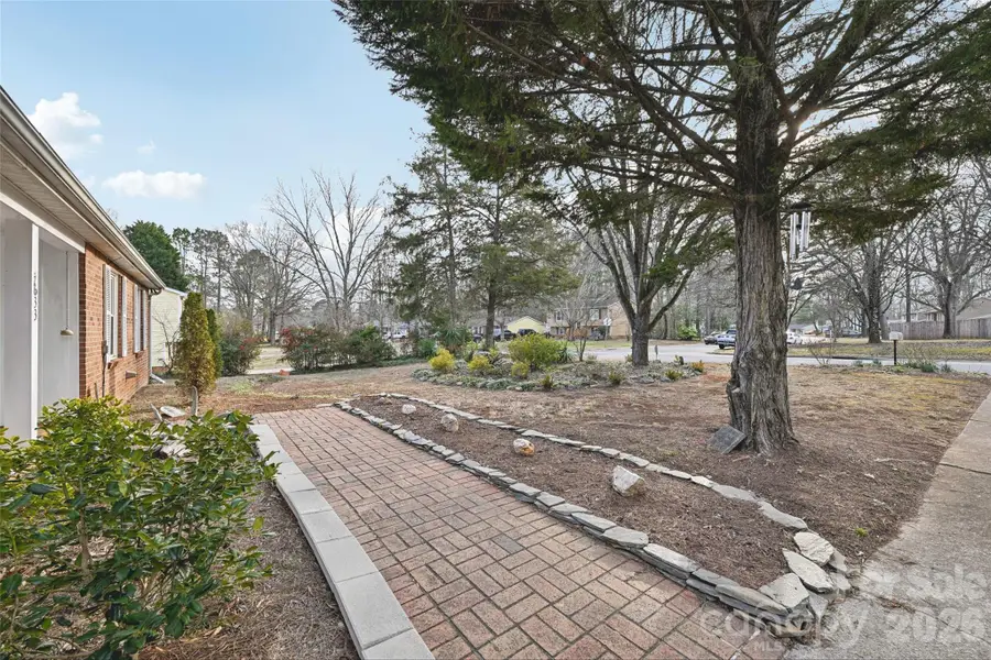 7633 Holly Hill Road, Charlotte, NC 28227 - Image #2