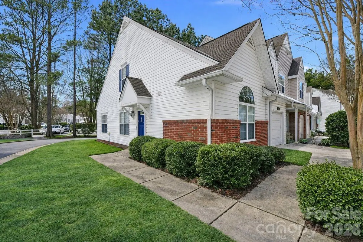 8221 Christmas Court, Charlotte, NC 28216 - #1