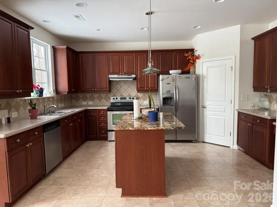 4035 Caldwell Ridge Parkway, Charlotte, NC 28213 - Image #3