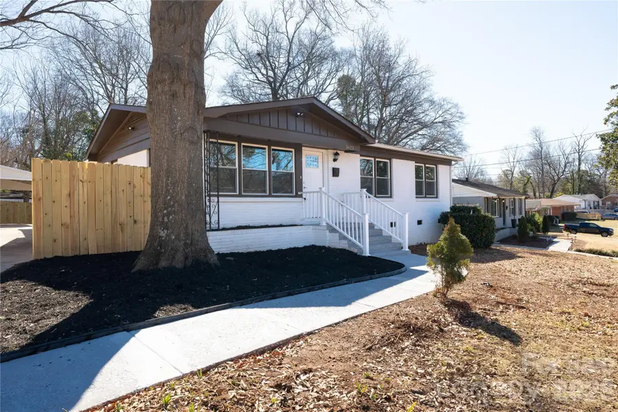 3623 Sargeant Drive, Charlotte, NC 28217 - Image #3