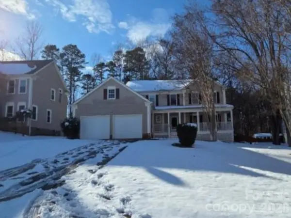 2229 Century Oaks Lane, Charlotte, NC 28262