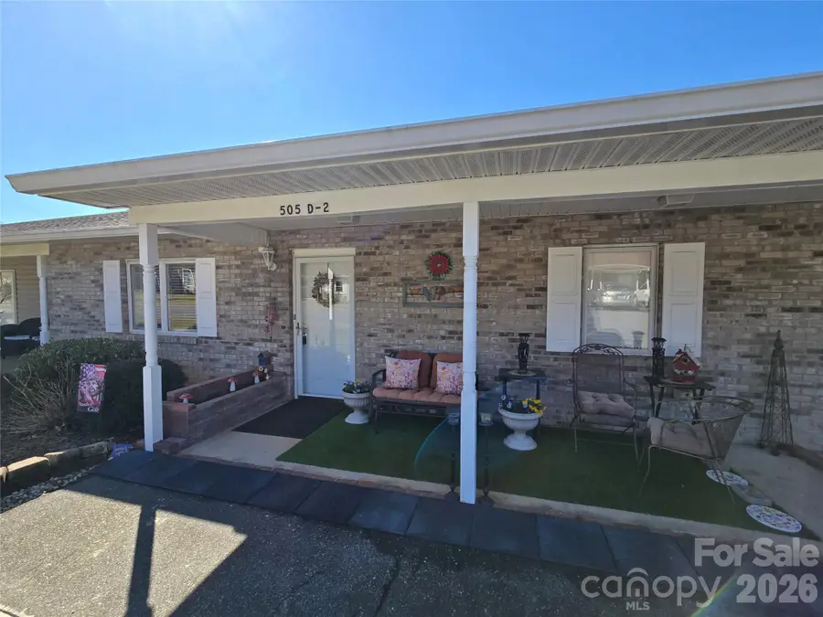 505 2nd Street Place Ne #D2, Conover, NC 28613 - #2