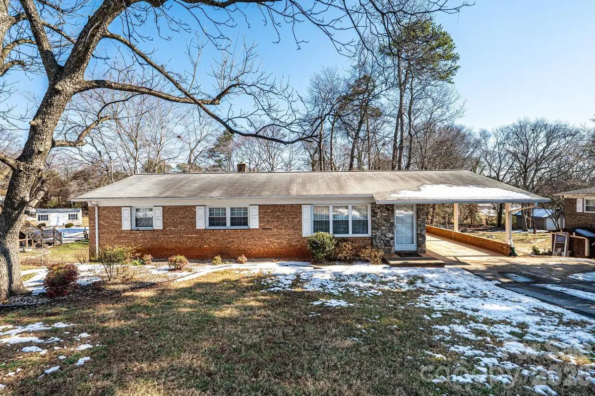 1005 2nd Street Se, Conover, NC 28613 - #1