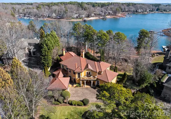 201 Brawley Harbor Place, Mooresville, NC 28117