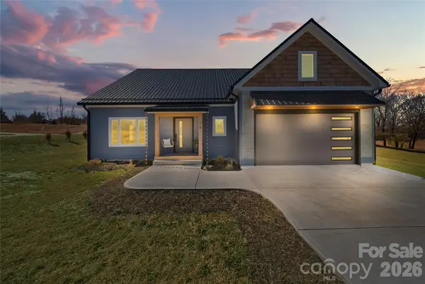 78 Scott Meadows Drive, Asheville, NC 28806