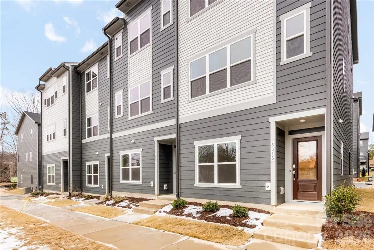 6016 Pivot Court, Charlotte, NC 28205 - Image #1