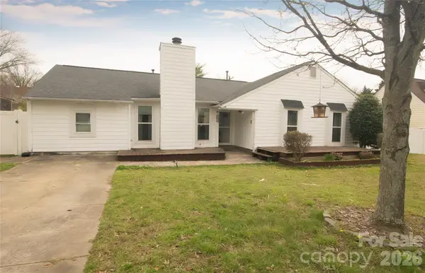 10927 Copper Field Drive, Pineville, NC 28134