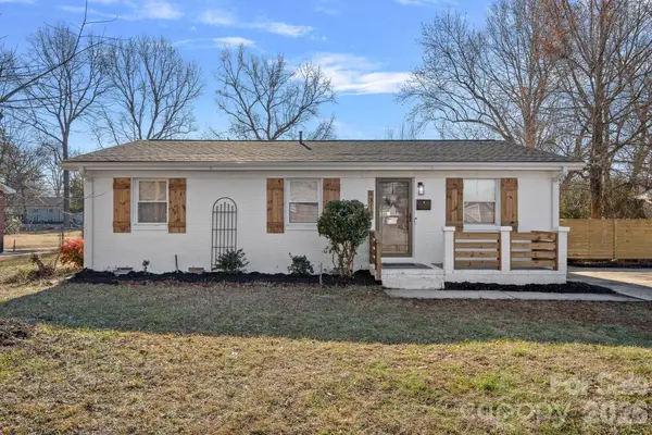 4314 Oak Forest Drive, Charlotte, NC 28215