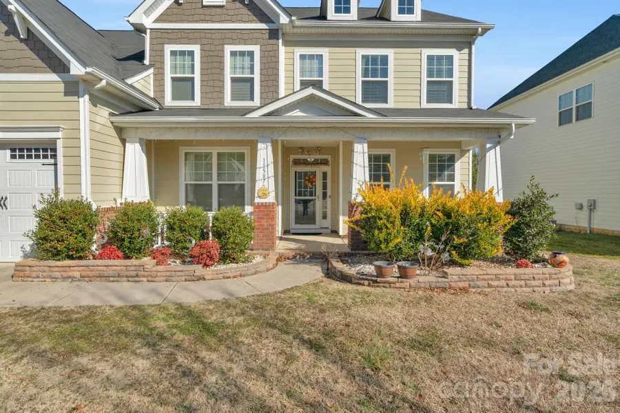 11587 Macallano Drive, Charlotte, NC 28215 - Image #2
