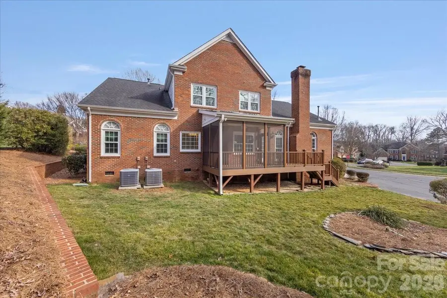 425 Clairview Lane, Matthews, NC 28105 - #3