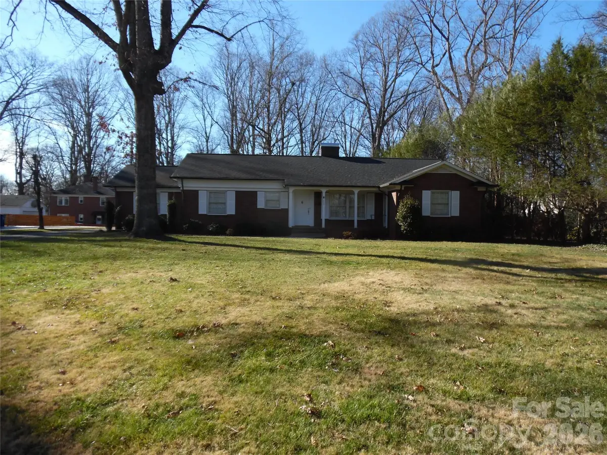 603 1st Avenue Place Ne, Conover, NC 28613 - #1