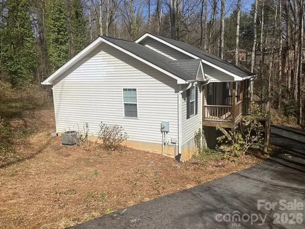 10 Lakewood Drive, Asheville, NC 28803