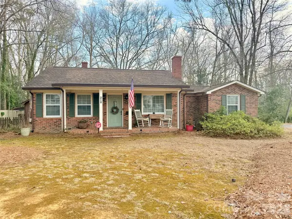 318 Gillsbrook Road, Lancaster, SC 29720