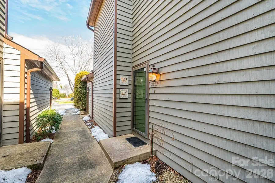 2231 6th Street Nw #16, Hickory, NC 28601 - #2