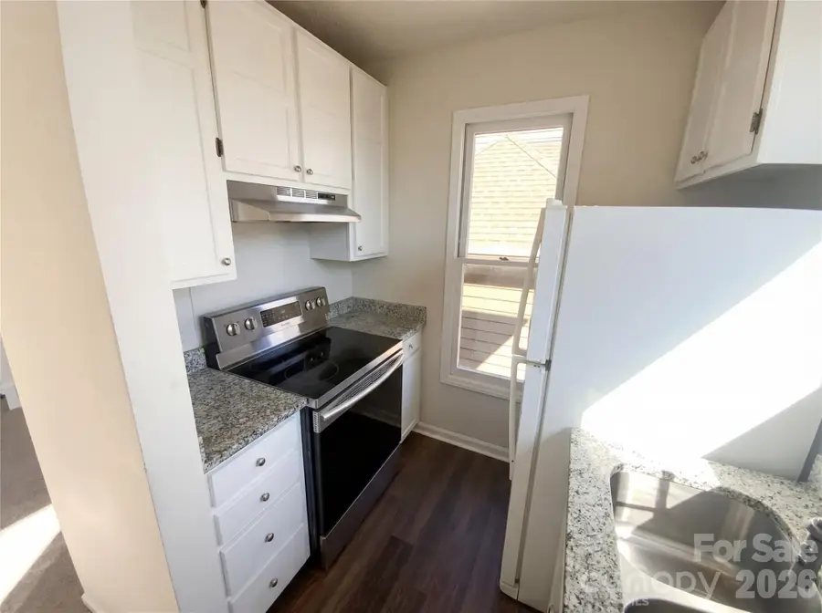 1101 E Morehead Street #33, Charlotte, NC 28204 - Image #2