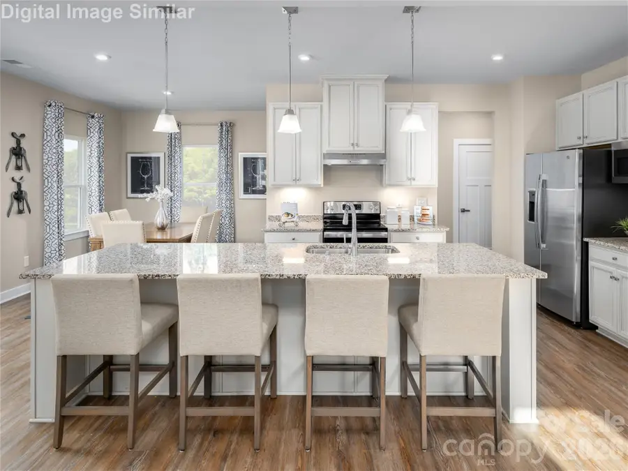 2064 Fernway Drive, Charlotte, NC 28216 - Image #2