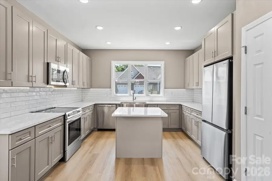 1033 12th Avenue Drive Nw, Hickory, NC 28601 - #3