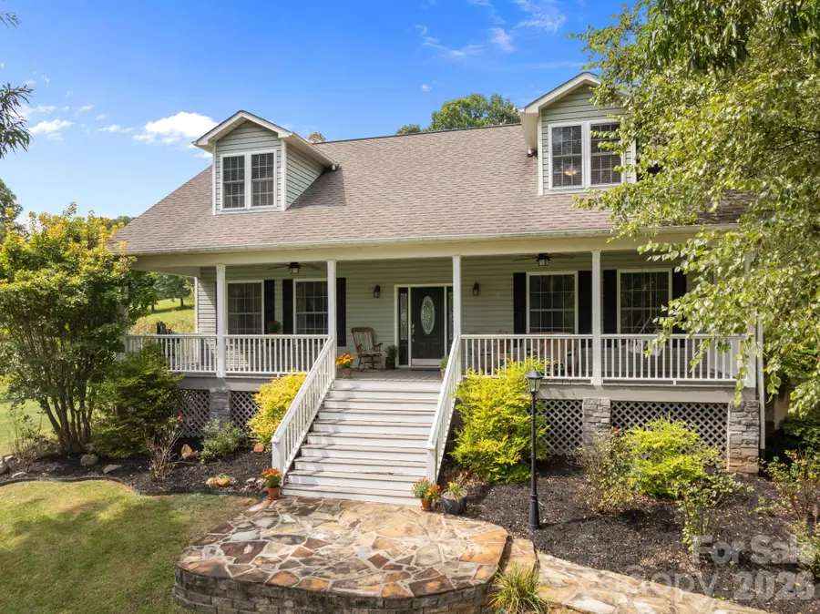 183 Lunar Trace Road, Waynesville, NC 28786 - #2