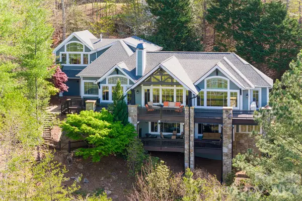 9 Dianthus Drive, Asheville, NC 28803