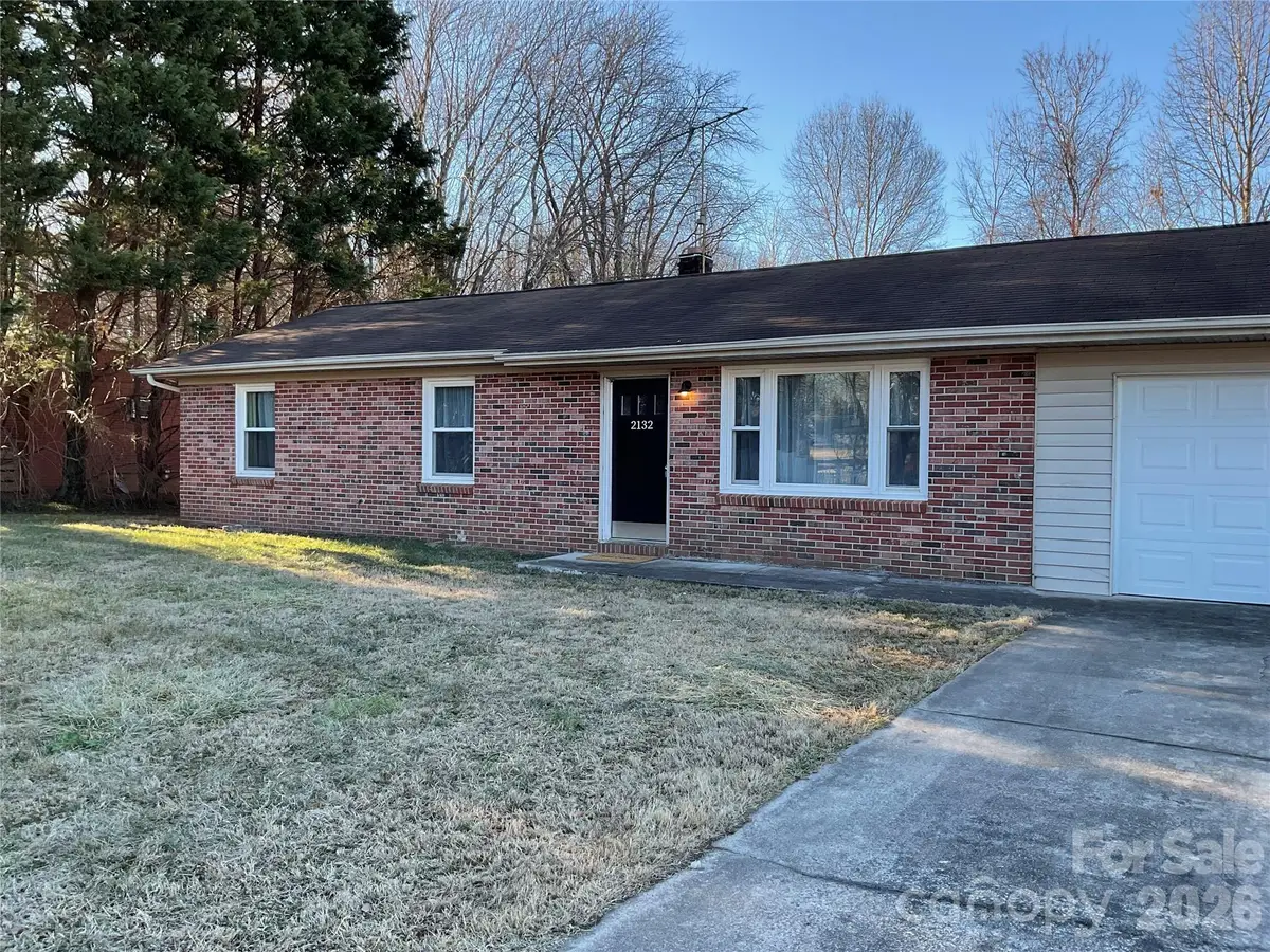 2132 14th Avenue Drive Ne, Hickory, NC 28601 - #1