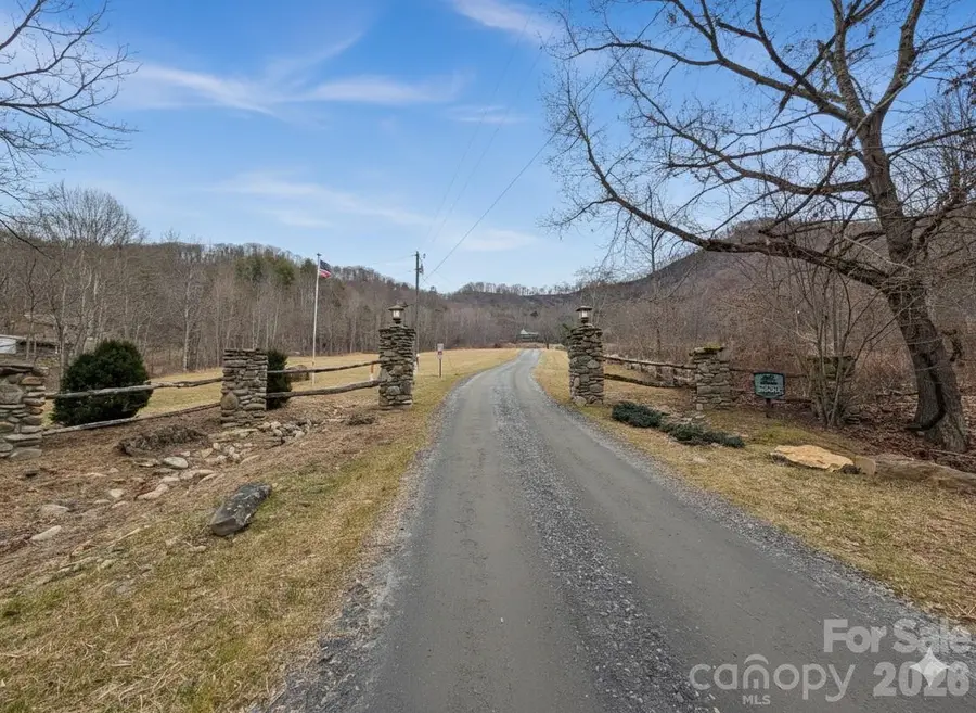 000 Wild Turkey Pen Road, Bakersville, NC 28705 - #2