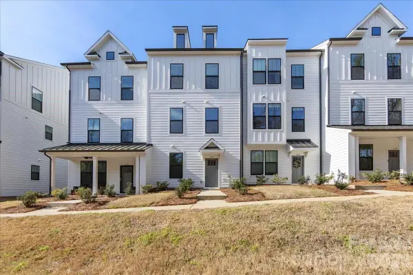 647 District Court, Fort Mill, SC 29708