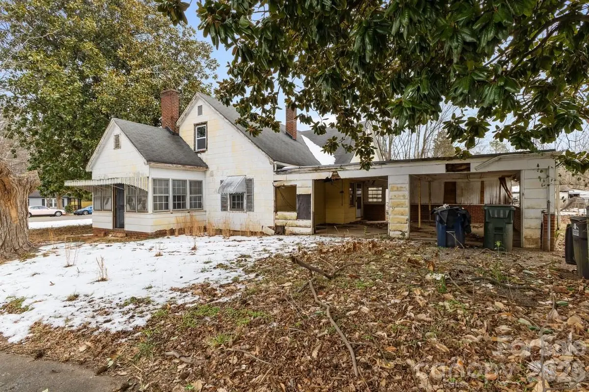 511 Raeford Avenue, Lexington, NC 27292 - #1