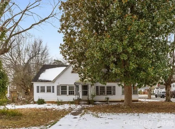 511 Raeford Avenue, Lexington, NC 27292 - #3