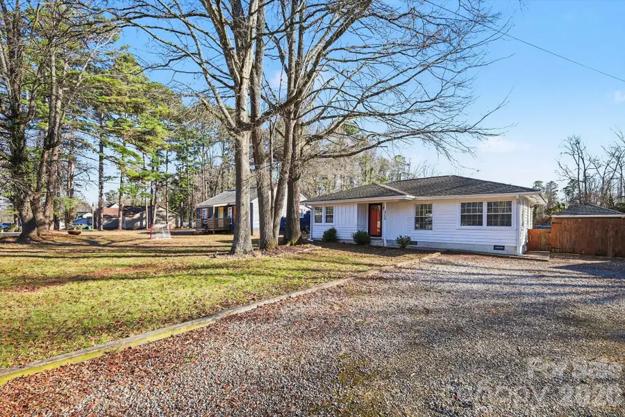 3736 Durham Lane, Charlotte, NC 28269 - #2