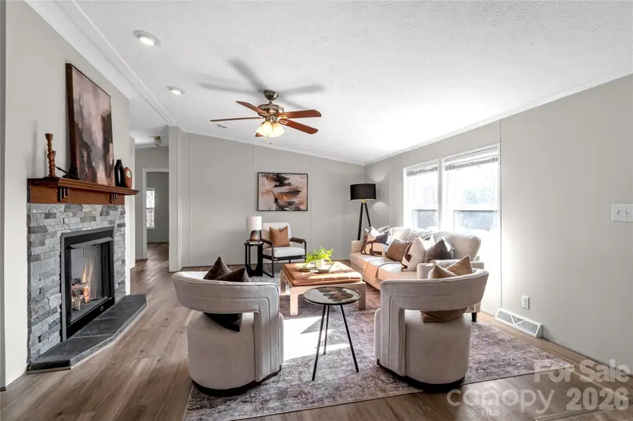 36 Wessolleck Drive, Leicester, NC 28748 - #3