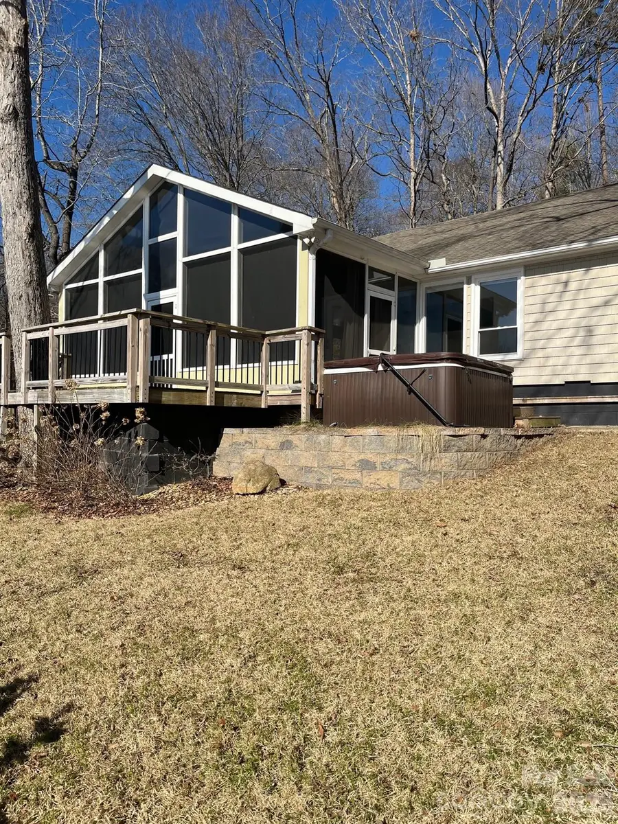 208 Island View Road, Mount Holly, NC 28120 - #3