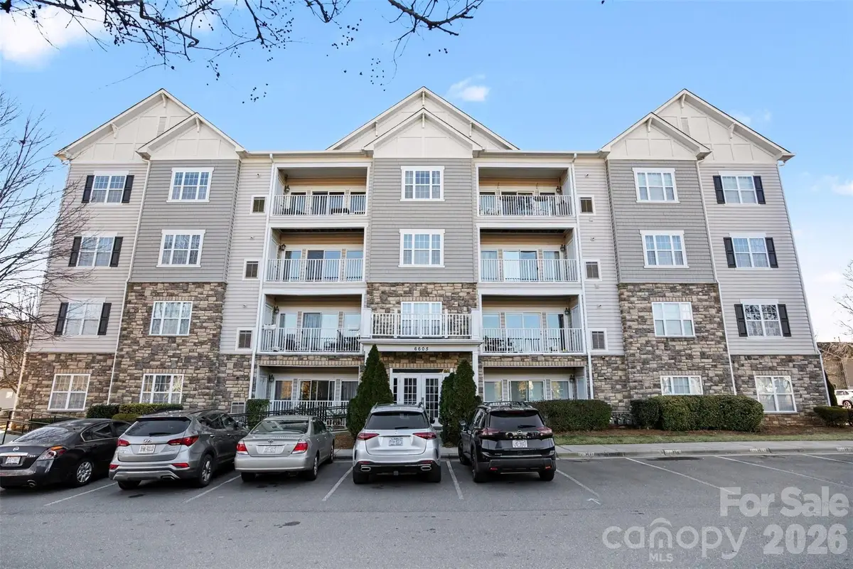 6605 Central Pacific Avenue, Charlotte, NC 28210 - #1