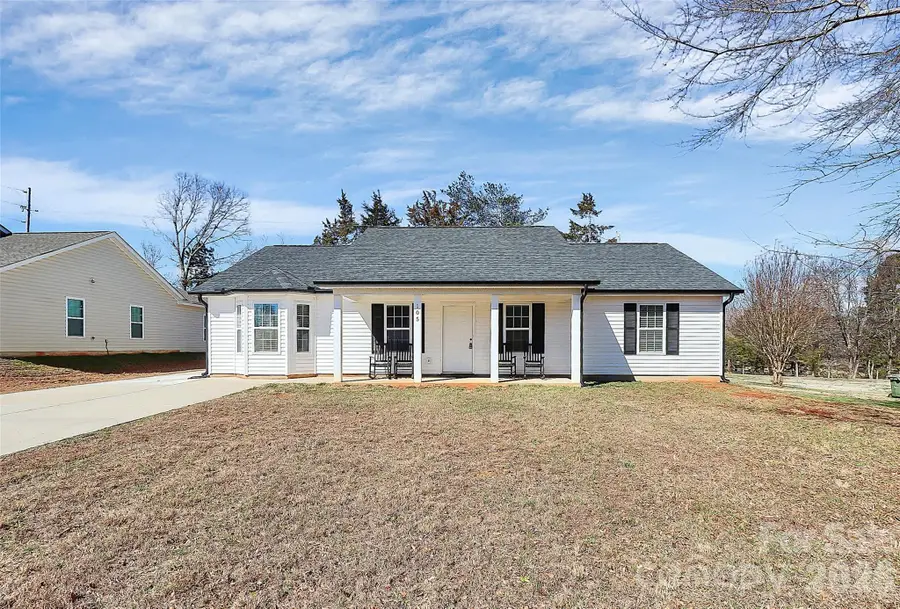 105 Ace Avenue, Dallas, NC 28034 - #2