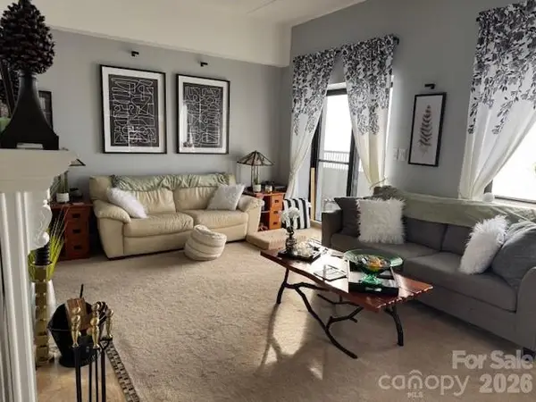 303 Sugar Top Drive #3230, Sugar Mountain, NC 28604