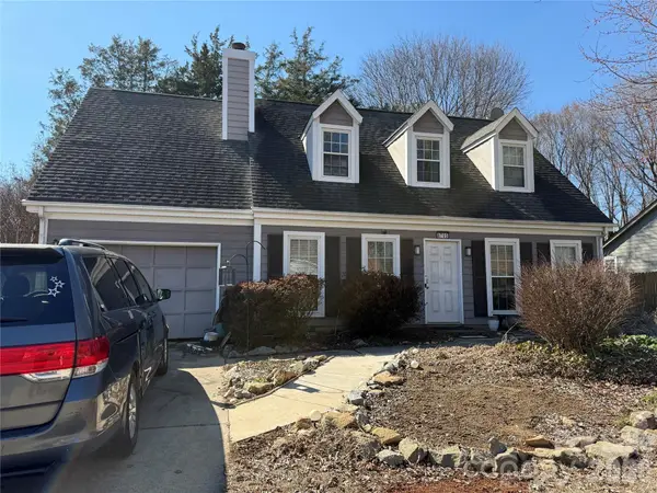 8705 Brookstead Drive, Charlotte, NC 28215