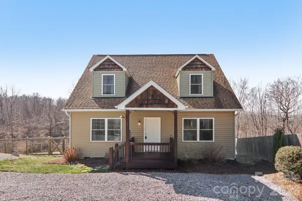 751 Hutch Mountain Road, Fletcher, NC 28732