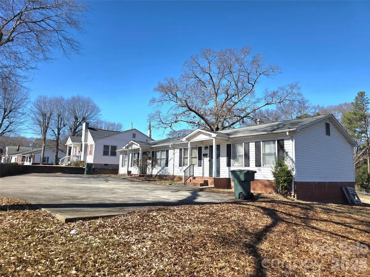 2110 Twin Avenue, Gastonia, NC 28052 - #1